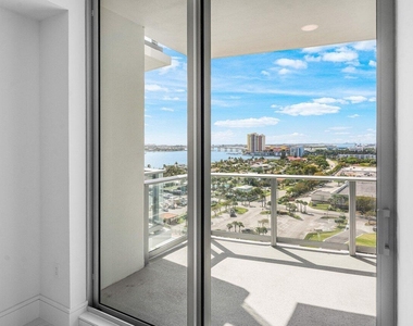 220 Lake Shore Drive - Photo Thumbnail 23