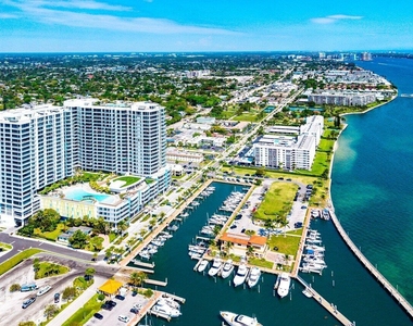 220 Lake Shore Drive - Photo Thumbnail 42
