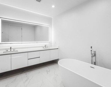 220 Lake Shore Drive - Photo Thumbnail 18