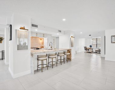 7233 Promenade Drive - Photo Thumbnail 8