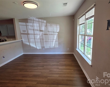 7147 Henderson Valley Lane - Photo Thumbnail 3