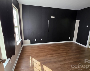 7147 Henderson Valley Lane - Photo Thumbnail 8