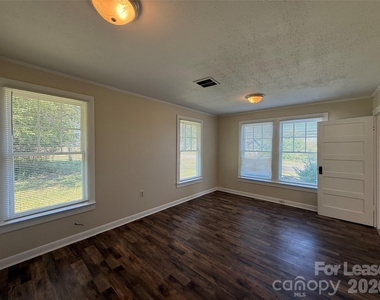 507 Turnersburg Highway - Photo Thumbnail 7