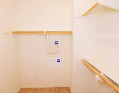 103 Cambria Court - Photo Thumbnail 22