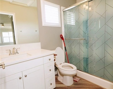103 Cambria Court - Photo Thumbnail 12