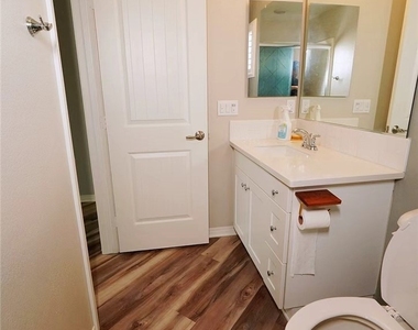 103 Cambria Court - Photo Thumbnail 21