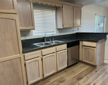 11450 186th Street - Photo Thumbnail 2