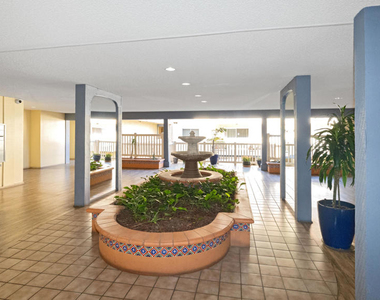 1707 Pacific Coast Highway - Photo Thumbnail 3