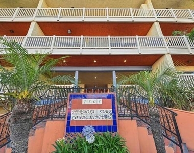 1707 Pacific Coast Highway - Photo Thumbnail 1