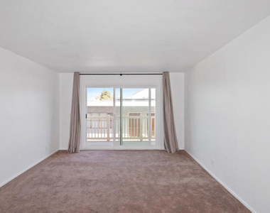 1707 Pacific Coast Highway - Photo Thumbnail 5