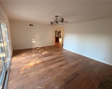 13381 Epping - Photo Thumbnail 2