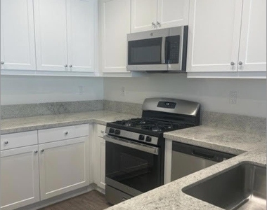 41983 Ornella Street - Photo Thumbnail 7
