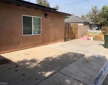 7239 Sterling Avenue - Photo Thumbnail 8