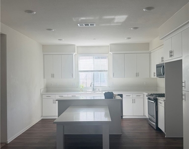 7357 Solstice Place - Photo Thumbnail 4