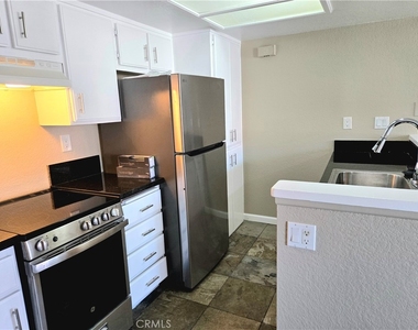 3645 Country Oaks Loop - Photo Thumbnail 5