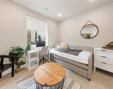 1484 Sunrise Ln. - Photo Thumbnail 9