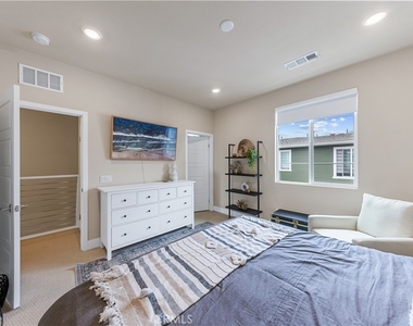 1484 Sunrise Ln. - Photo Thumbnail 5