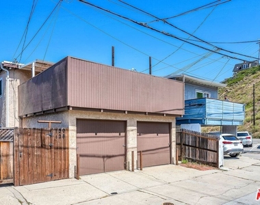 130 Montreal Street - Photo Thumbnail 22