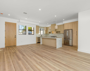 19535 Strathern Street - Photo Thumbnail 2