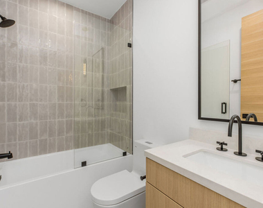 19535 Strathern Street - Photo Thumbnail 9