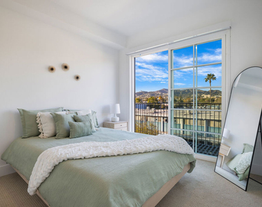 1221 Myra Avenue - Photo Thumbnail 5