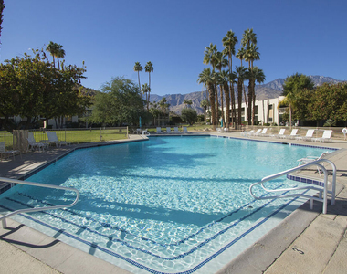 501 Desert Lakes Circle - Photo Thumbnail 17