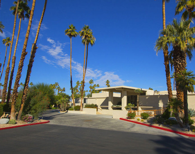 501 Desert Lakes Circle - Photo Thumbnail 7