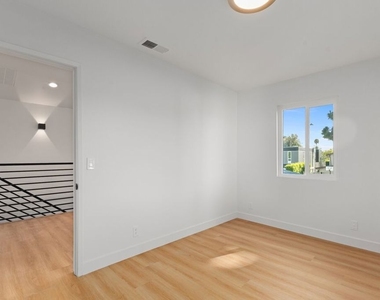 2522 Armacost Avenue - Photo Thumbnail 36