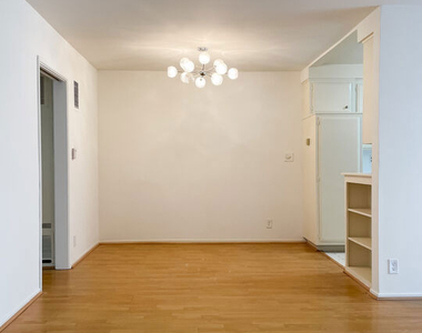 935 N Alfred Street - Photo Thumbnail 3