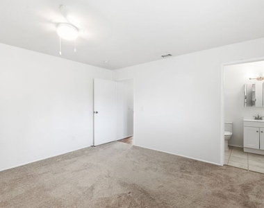 2752 Guirado Street - Photo Thumbnail 20