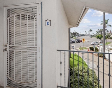 1052 Isabella Avenue - Photo Thumbnail 27
