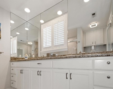 1052 Isabella Avenue - Photo Thumbnail 16