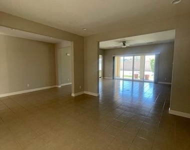 73629 Vermeer Way - Photo Thumbnail 3