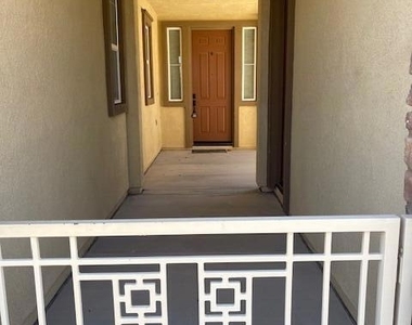 73629 Vermeer Way - Photo Thumbnail 8