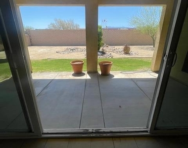 73629 Vermeer Way - Photo Thumbnail 4