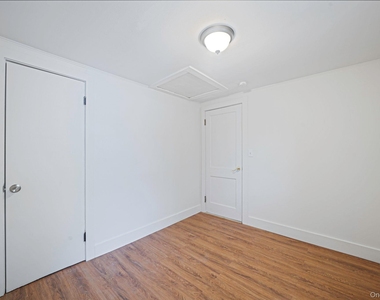 32 Dewey Street - Photo Thumbnail 15