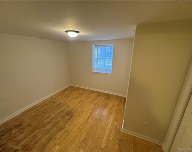 24 Vassar Street - Photo Thumbnail 11