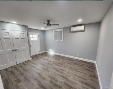 132 A Hawthorne Avenue - Photo Thumbnail 4