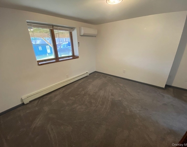 315 Upper Road - Photo Thumbnail 5