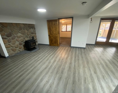 315 Upper Road - Photo Thumbnail 4