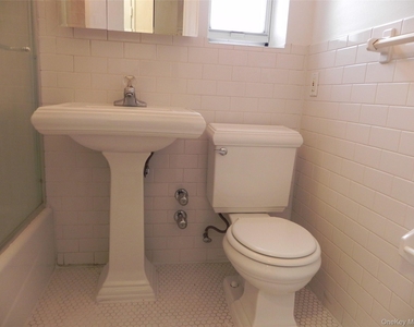 11 Schenck Avenue - Photo Thumbnail 8