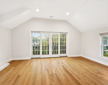 228 Central Avenue - Photo Thumbnail 6