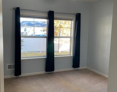 43 Stacey Court - Photo Thumbnail 9