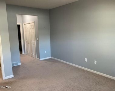 43 Stacey Court - Photo Thumbnail 14