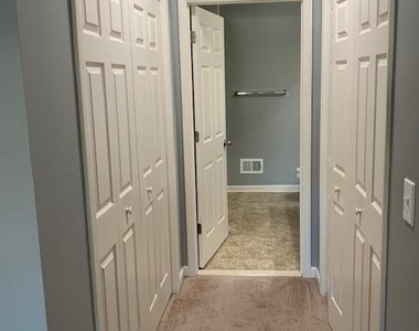43 Stacey Court - Photo Thumbnail 15
