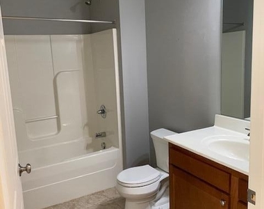 43 Stacey Court - Photo Thumbnail 11