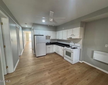 306 3rd Street - Photo Thumbnail 6