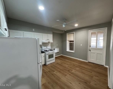 306 3rd Street - Photo Thumbnail 4