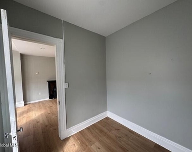 306 3rd Street - Photo Thumbnail 8