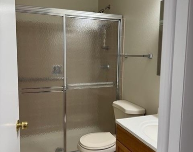 525-b Belford Road - Photo Thumbnail 7